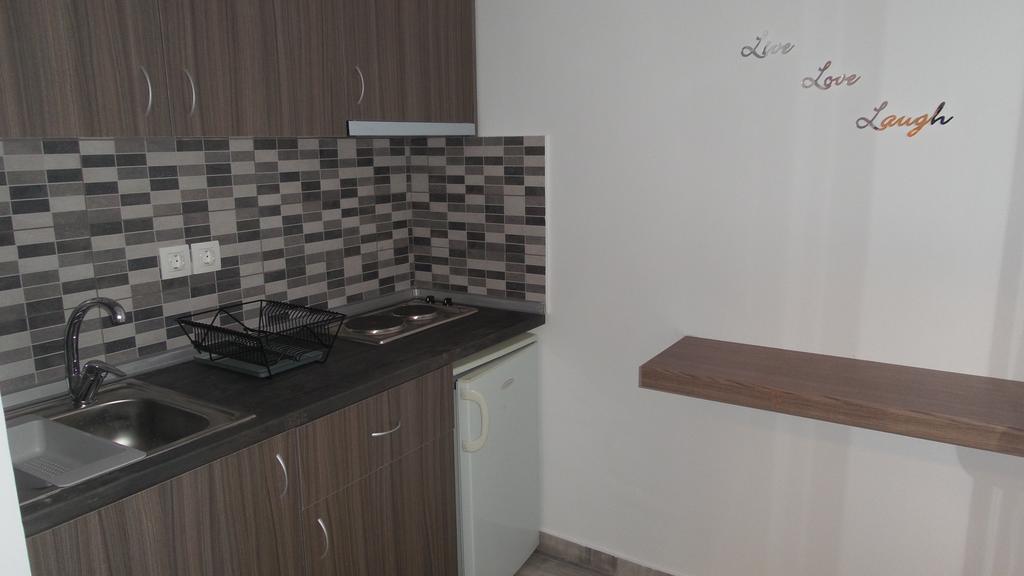 מלון נאוס מרמרס House Roula מראה חיצוני תמונה